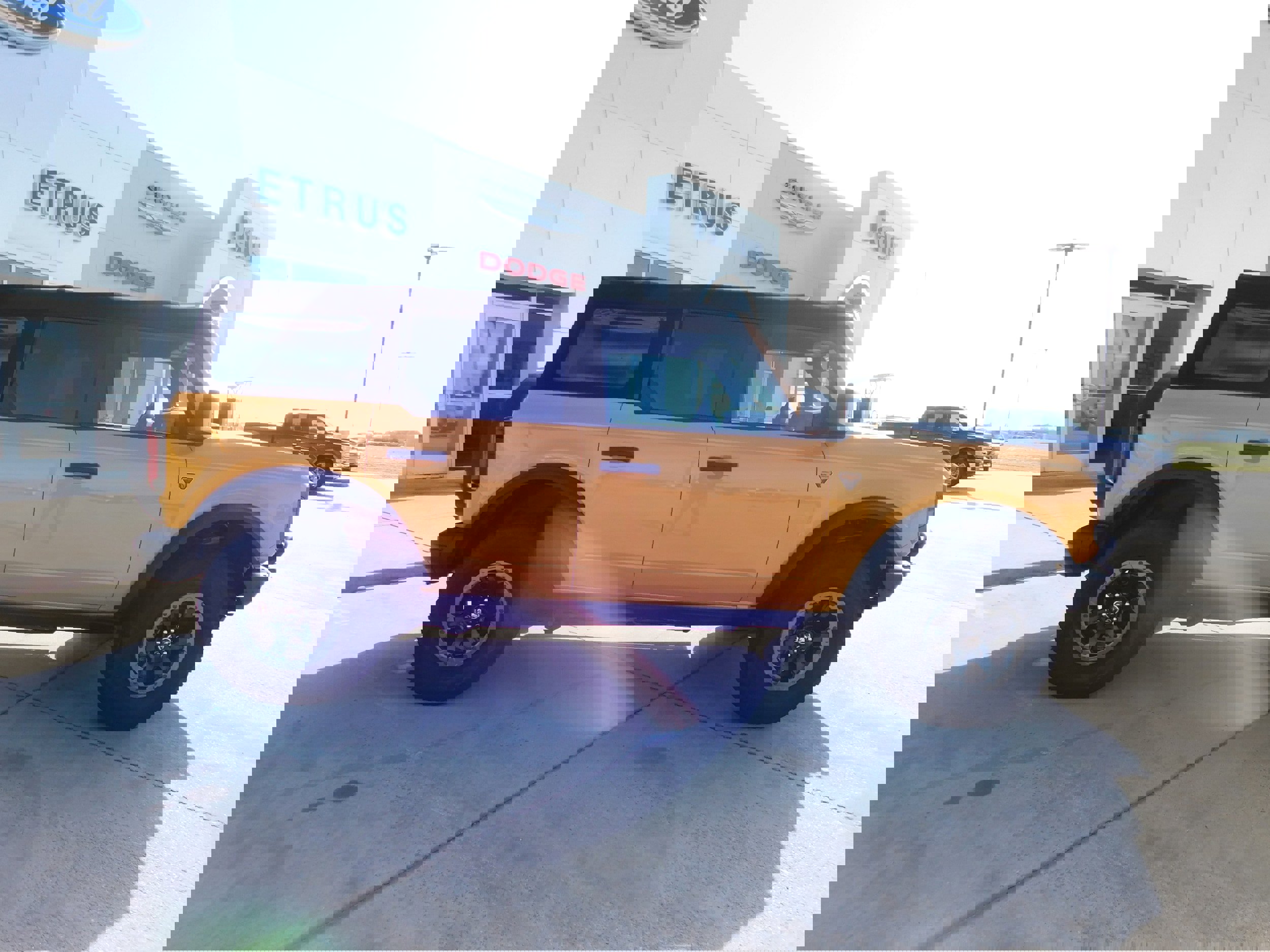 Used 2021 Ford Bronco Badlands image 7