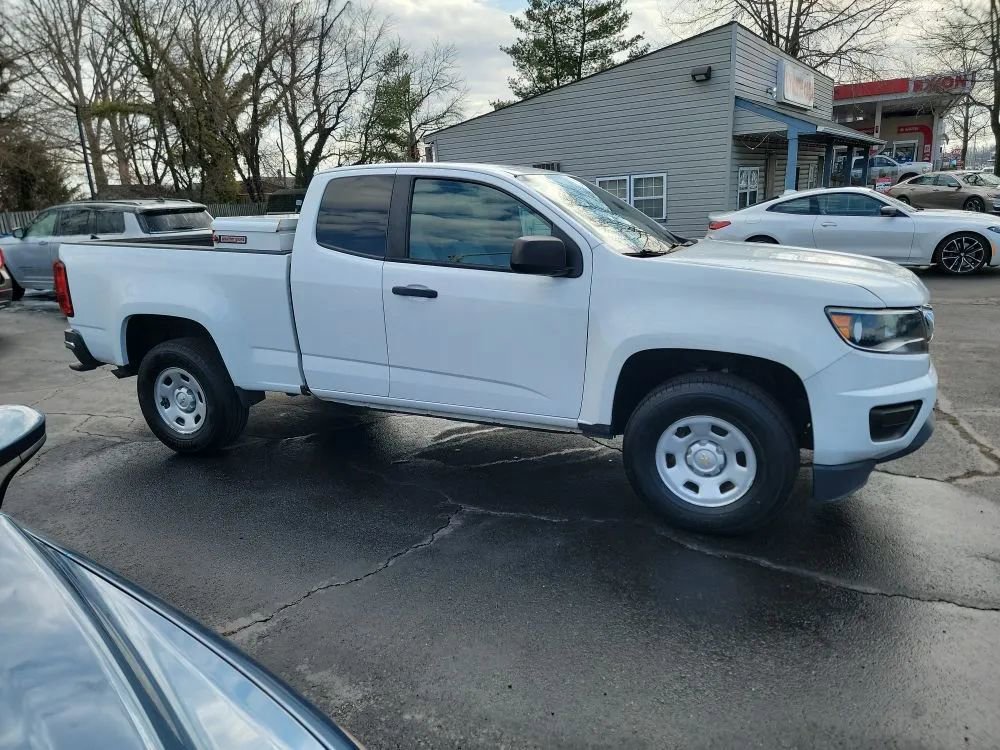 Used 2018 Chevrolet Colorado W/T w/ WT Convenience Package RWD image 2