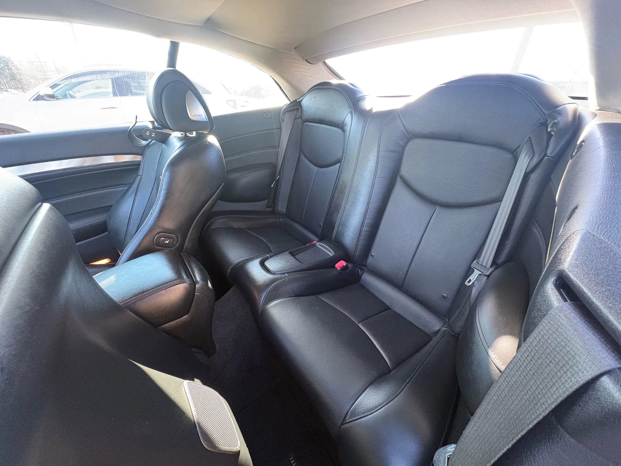 Used 2014 INFINITI Q60 Convertible 2D w/ Premium Package image 10