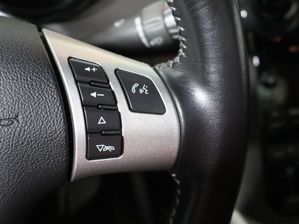 Used 2009 Saturn Sky Red Line RWD image 24