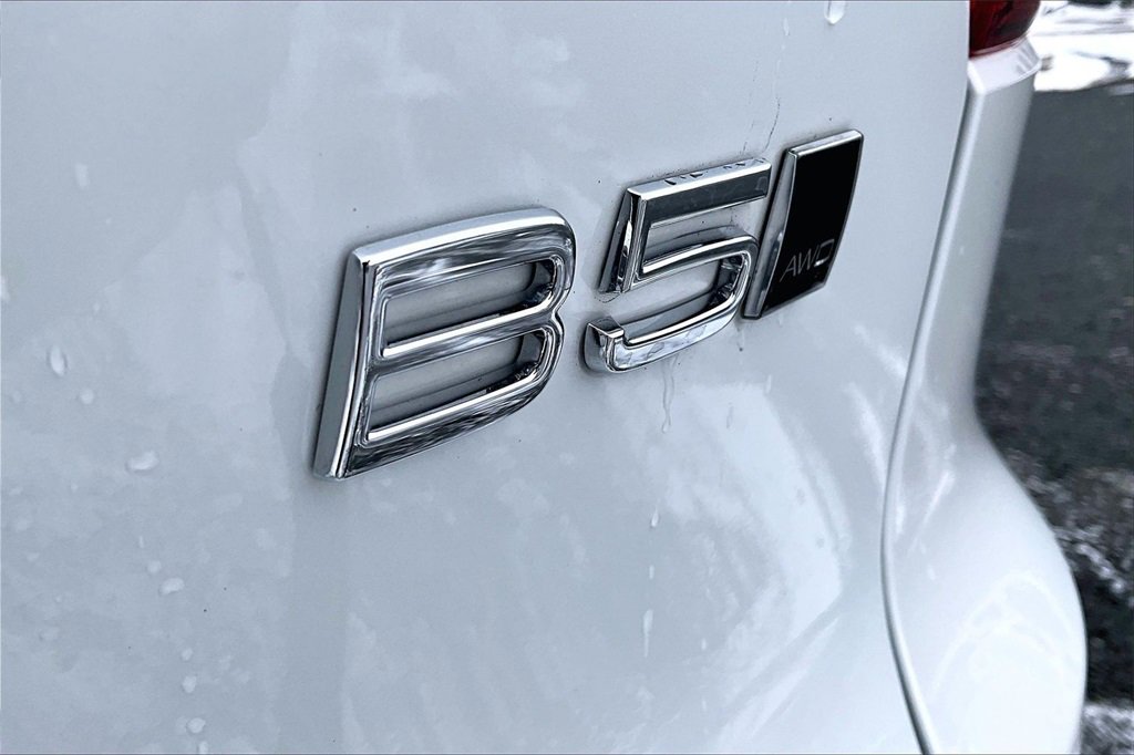 Used 2026 Volvo XC40 B5 Plus w/ Protection Package Premier image 23