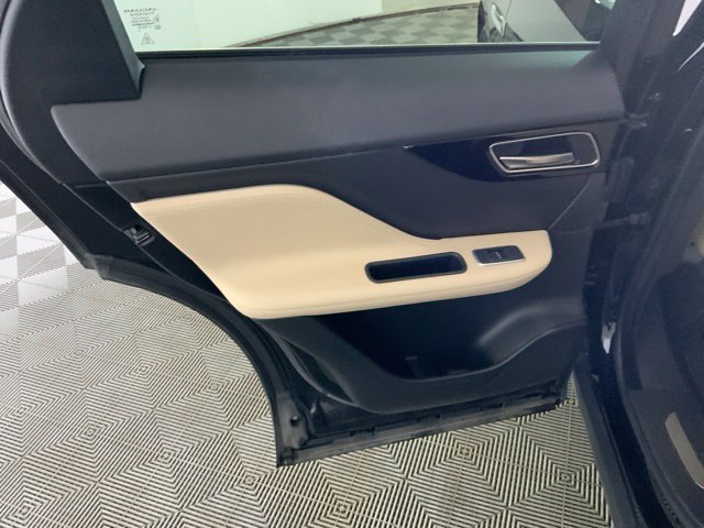 Used 2020 Jaguar F-PACE Premium AWD/4WD image 28