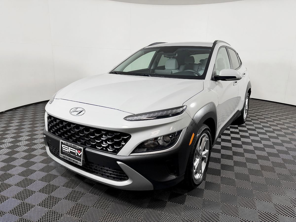 Used 2022 Hyundai Kona SEL AWD/4WD image 3