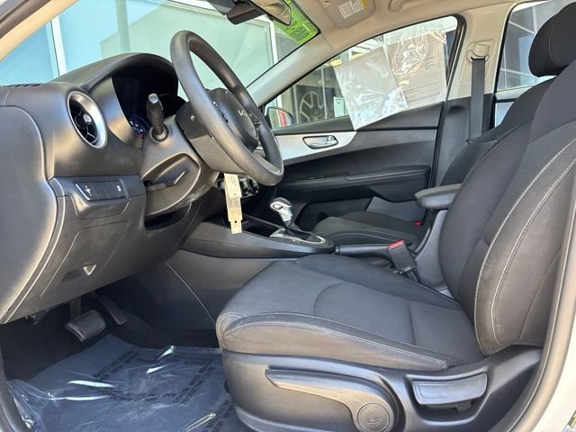 Used 2023 Kia Forte LXS FWD image 11