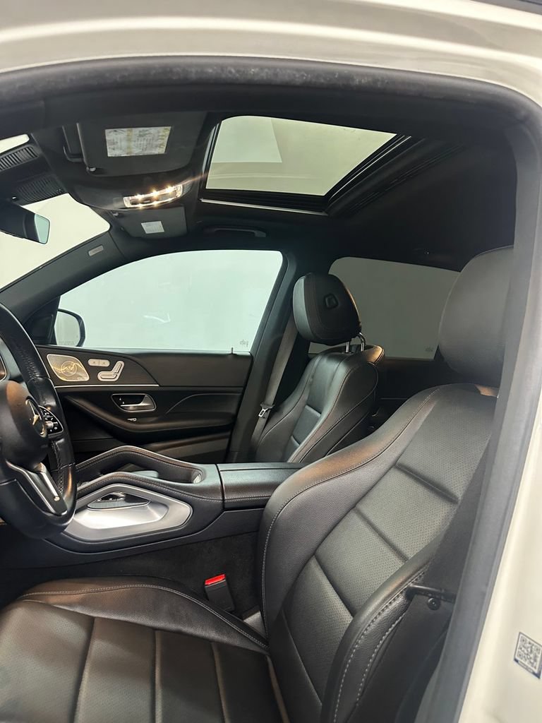 Used 2022 Mercedes-Benz GLE 350 4MATIC w/ AMG Line Exterior image 13