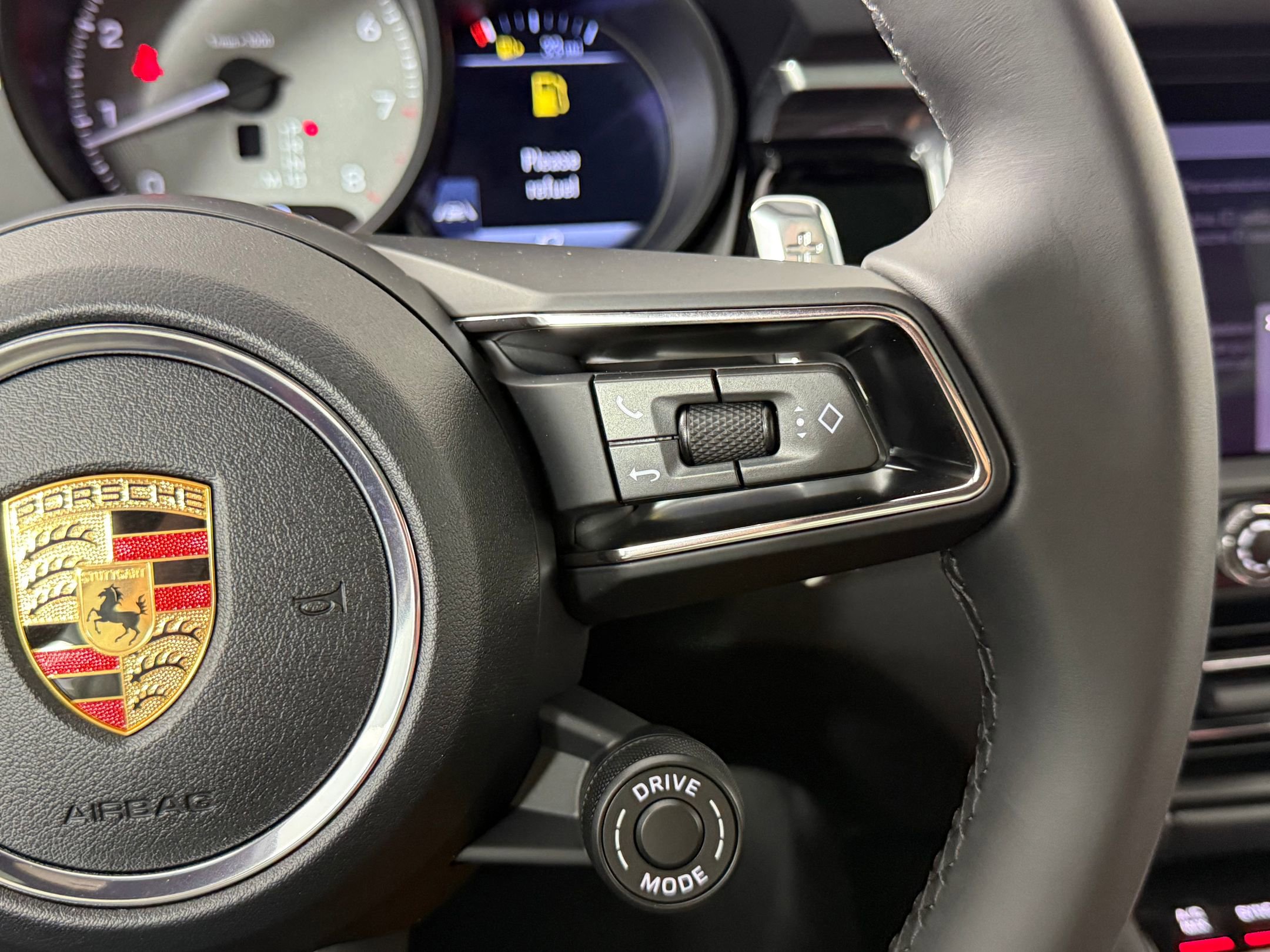 New 2026 Porsche Macan S image 28