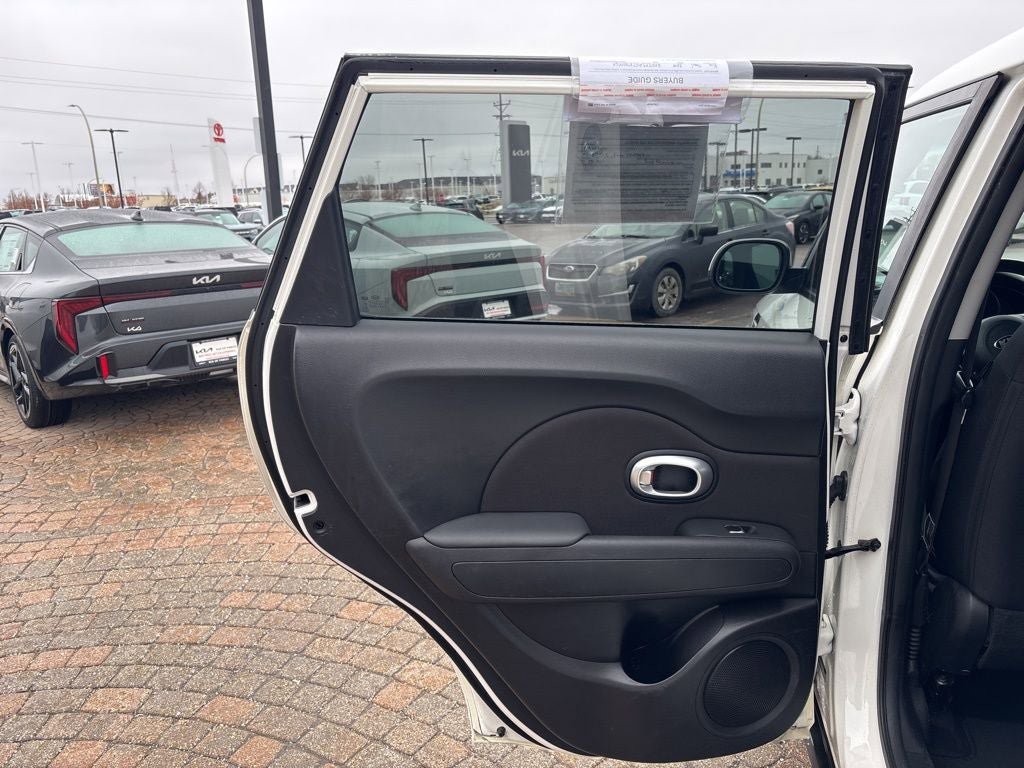 Used 2019 Kia Soul + FWD image 25