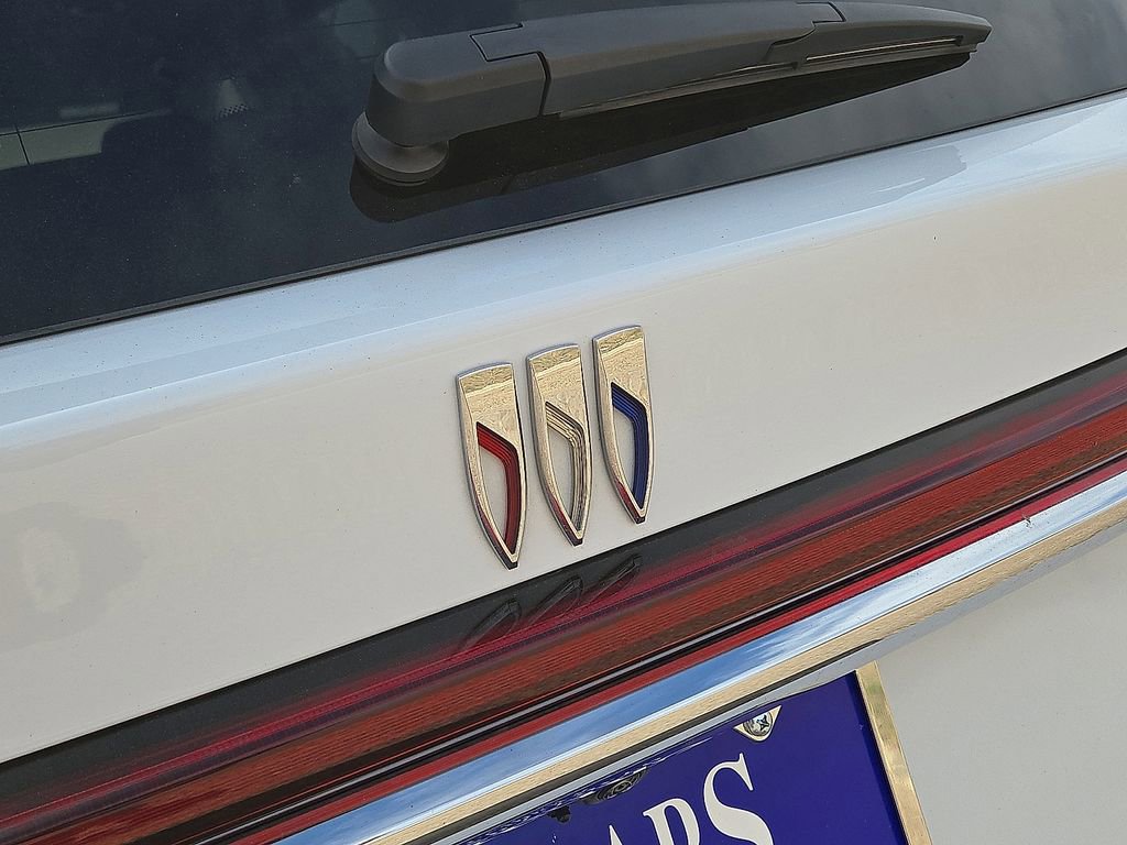 Used 2025 Buick Enclave Preferred image 12