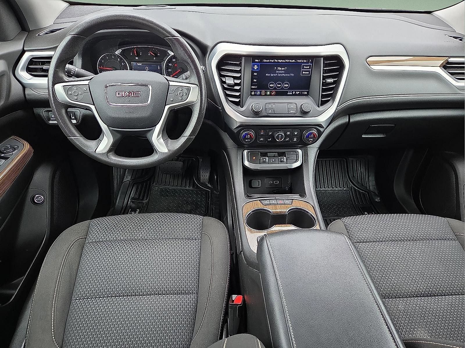 Used 2021 GMC Acadia SLE w/ Driver Convenience Package image 12
