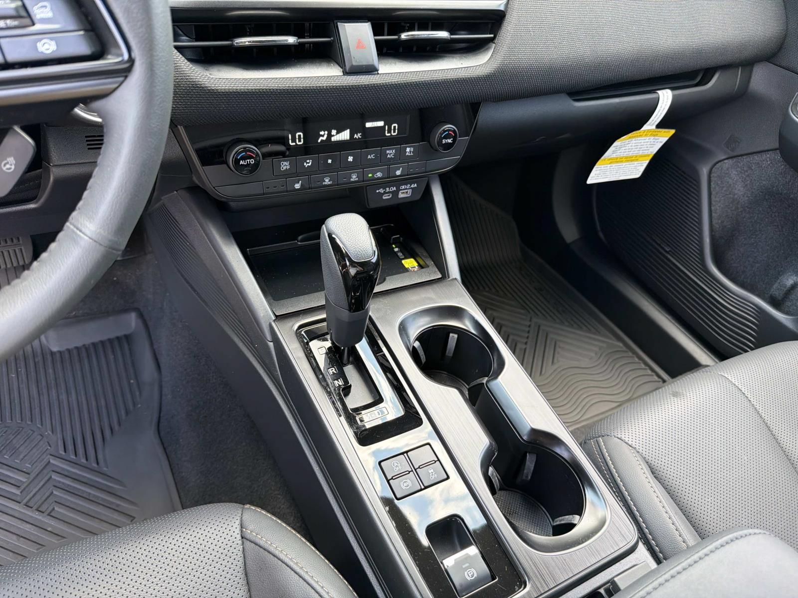 Used 2026 Subaru Outback Limited AWD/4WD image 31