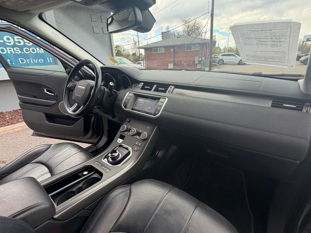 Used 2019 Land Rover Range Rover Evoque SE image 38