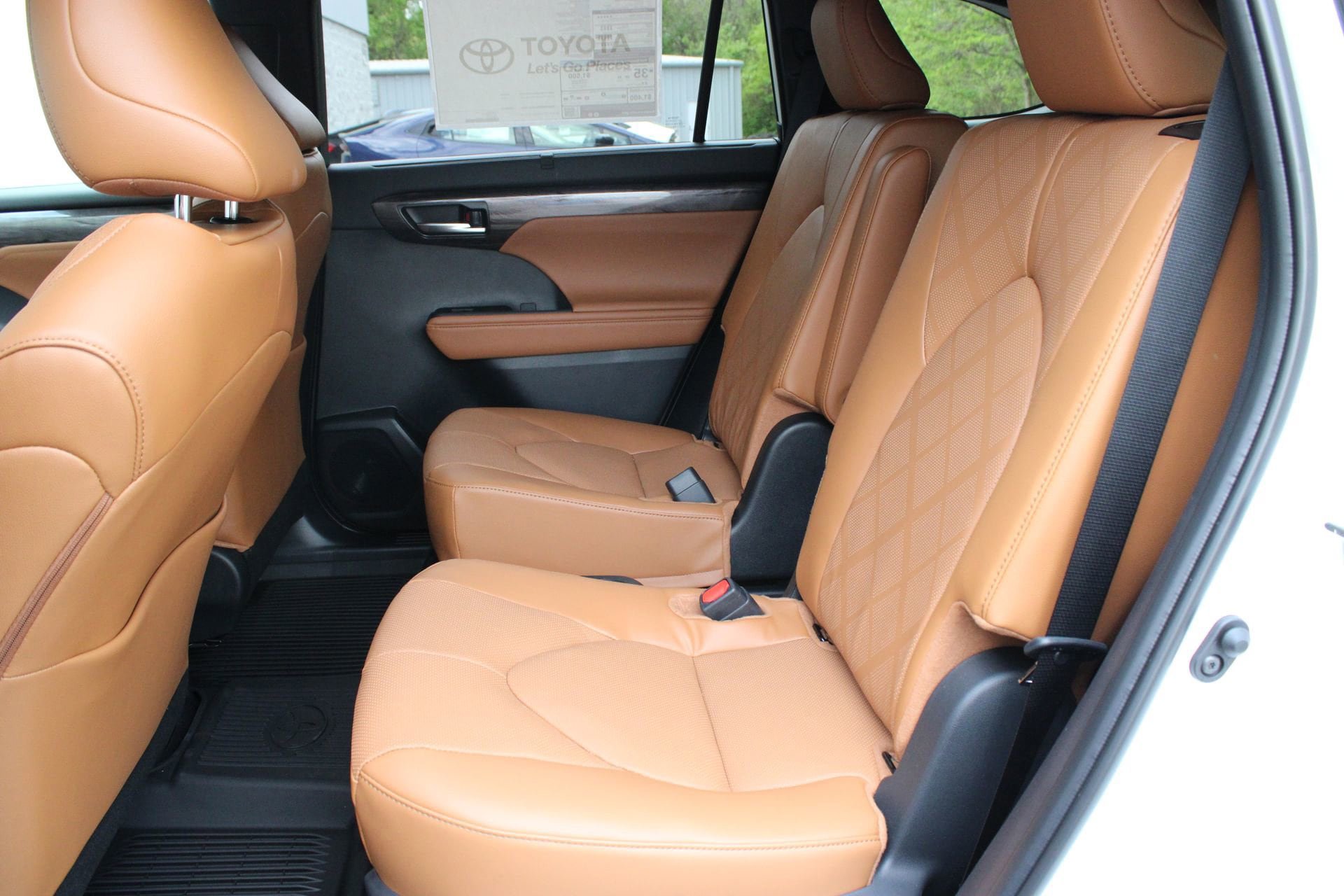 New 2026 Toyota Highlander Platinum AWD/4WD image 23