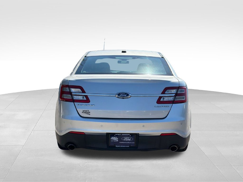 Used 2019 Ford Taurus Limited FWD image 4