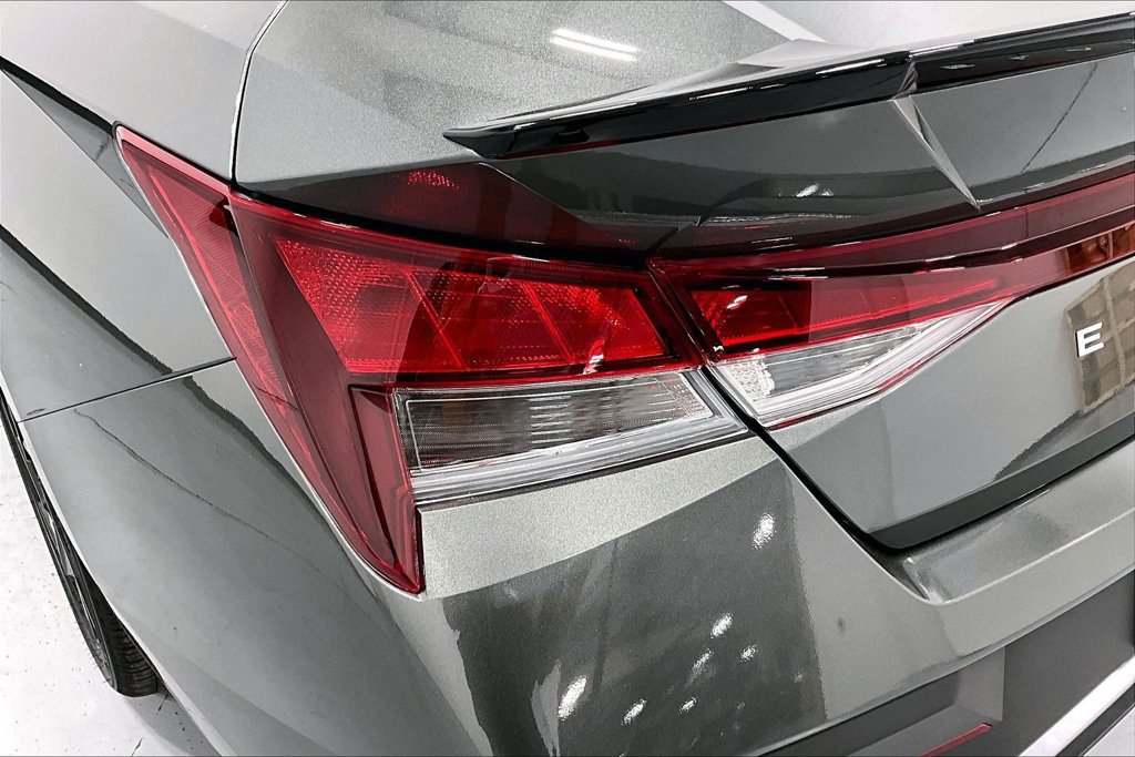 New 2026 Hyundai Elantra SEL Sport FWD image 28