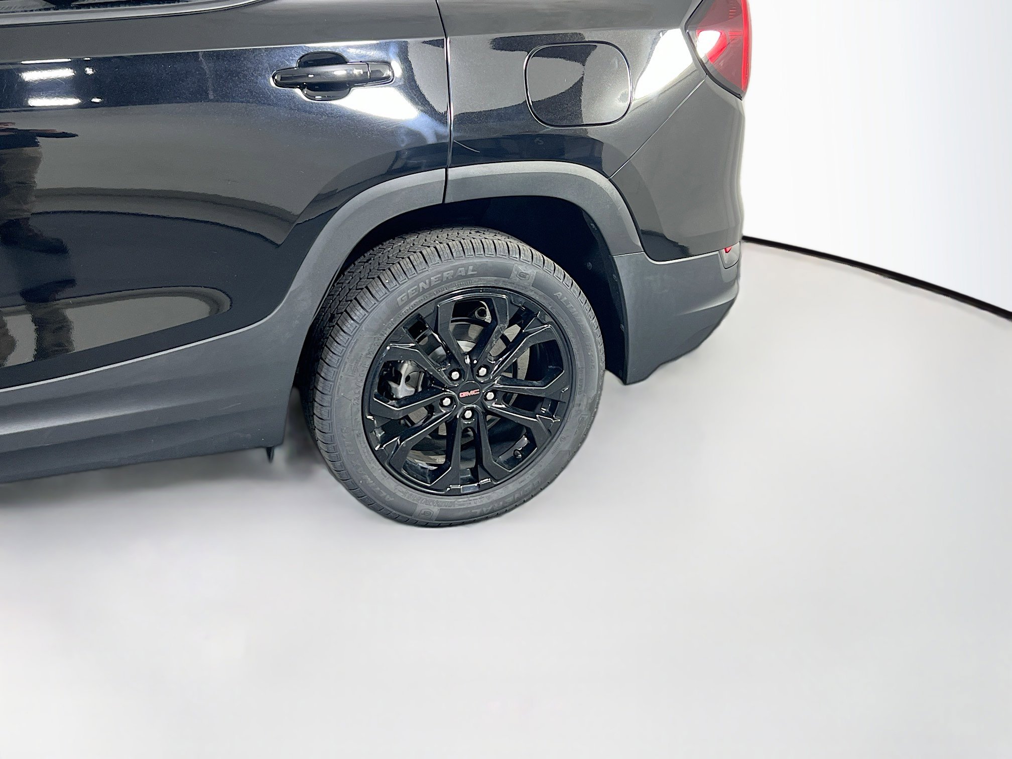 Used 2022 GMC Terrain SLE w/ Driver Convenience Package image 30