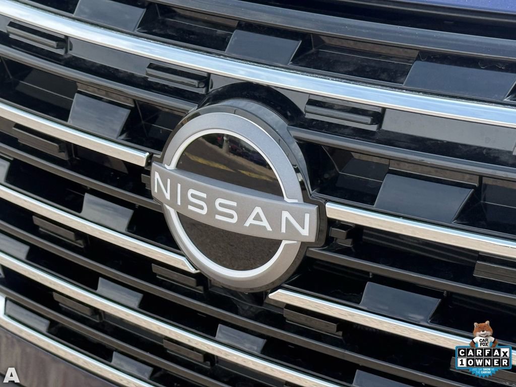 Used 2025 Nissan Rogue SV image 32