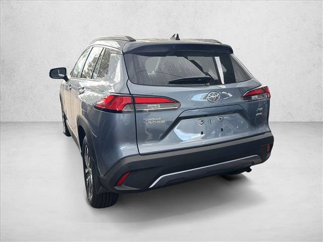 Certified 2025 Toyota Corolla Cross XLE image 10