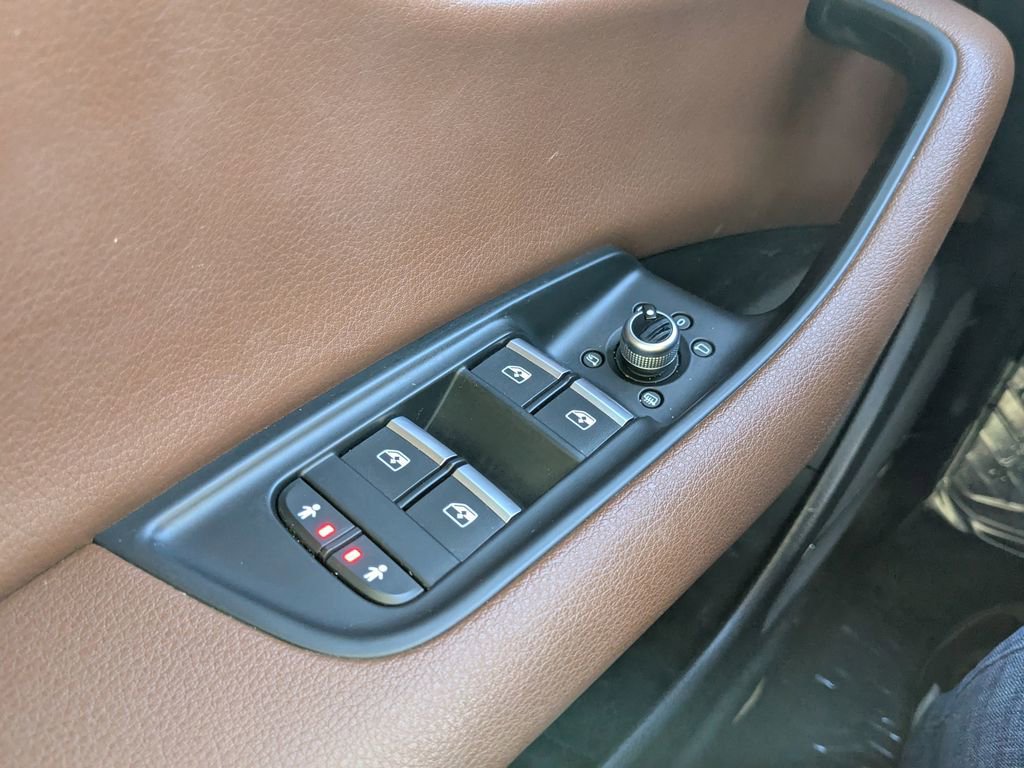 Used 2019 Audi Q7 2.0T Premium Plus w/ Premium Plus Package image 8