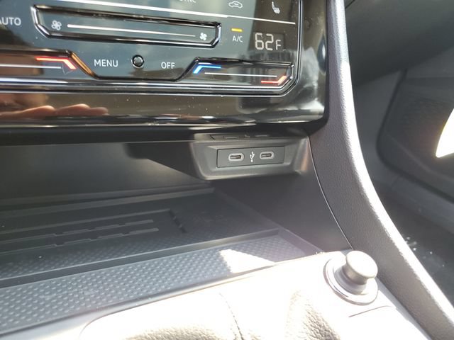 New 2026 Volkswagen Jetta SE FWD image 27