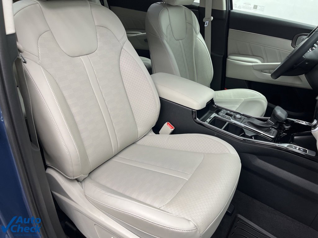 Used 2025 Kia Sorento SX image 25