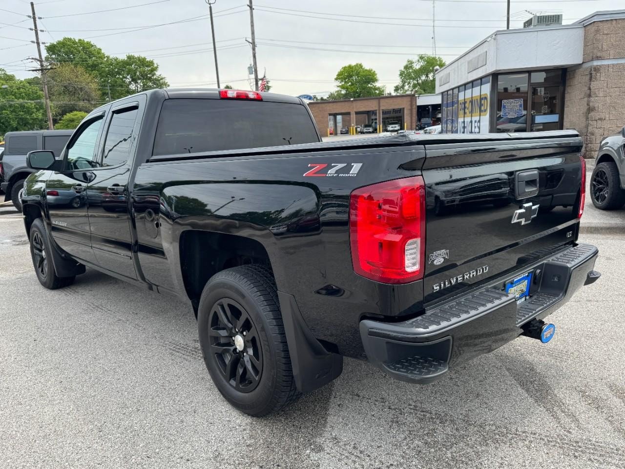 Used 2019 Chevrolet Silverado 1500 LT w/ All Star Edition AWD/4WD image 5