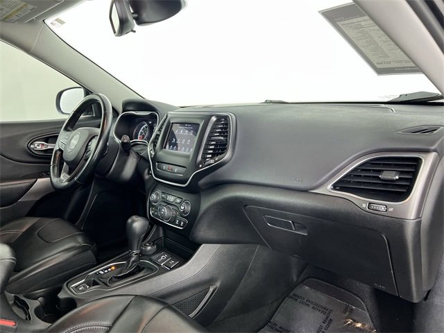 Used 2021 Jeep Cherokee Latitude Plus w/ Security Package image 28