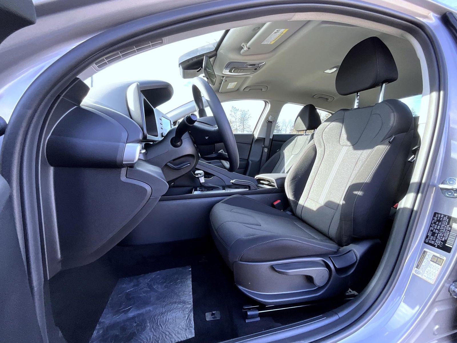 New 2026 Hyundai Elantra SE image 10