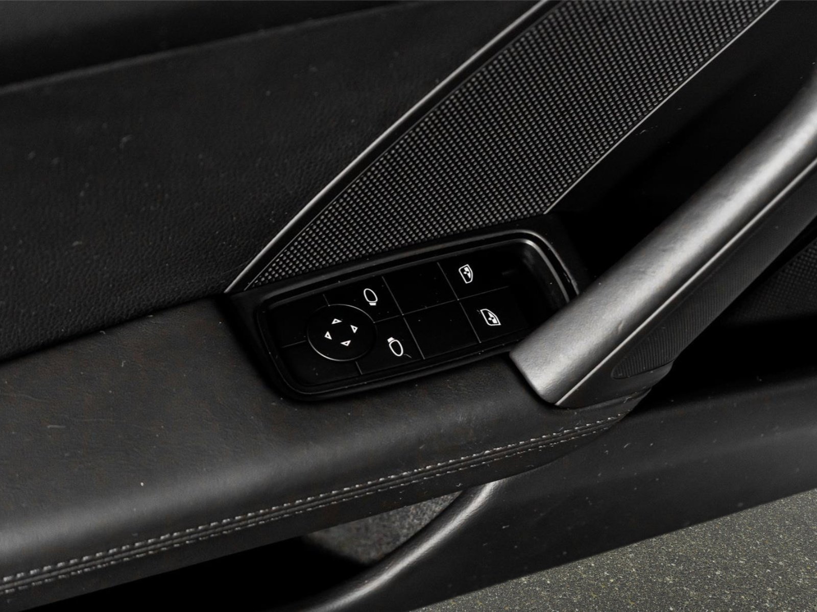 Used 2023 Porsche 911 Carrera T image 45