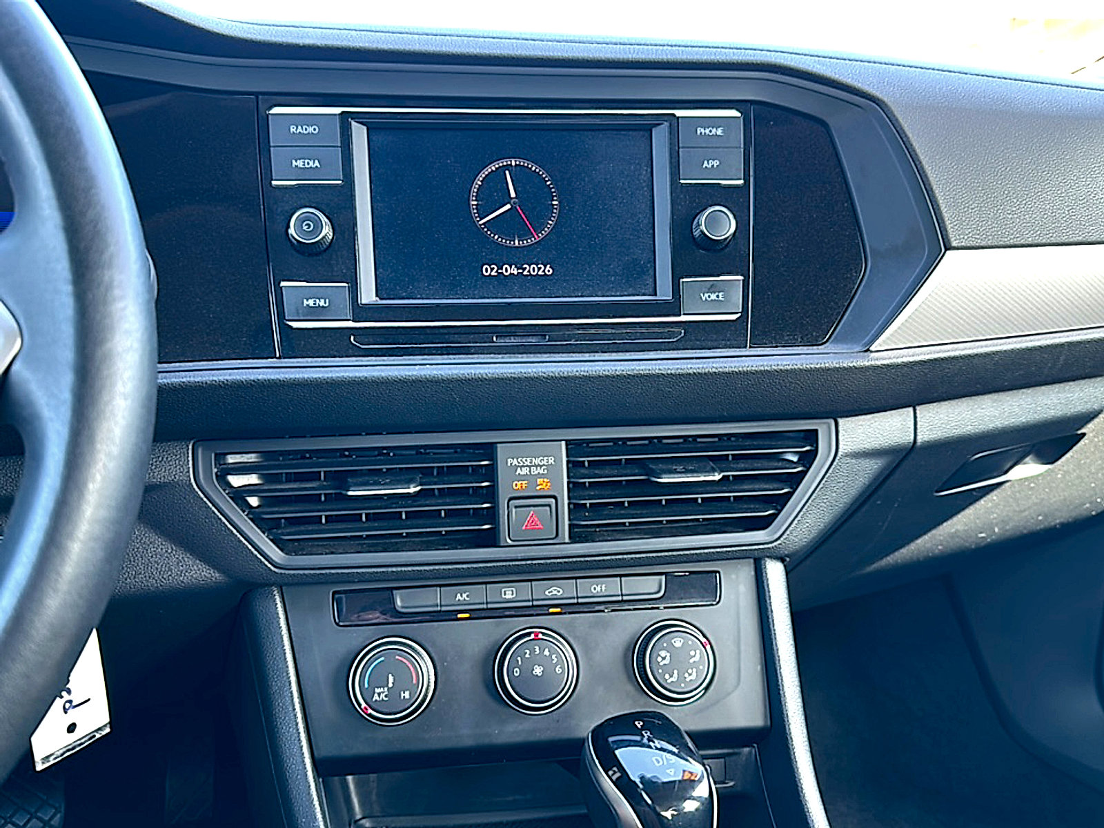 Used 2024 Volkswagen Jetta S image 31