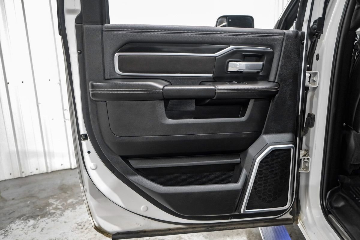 Used 2020 RAM 2500 Laramie w/ Night Edition image 46