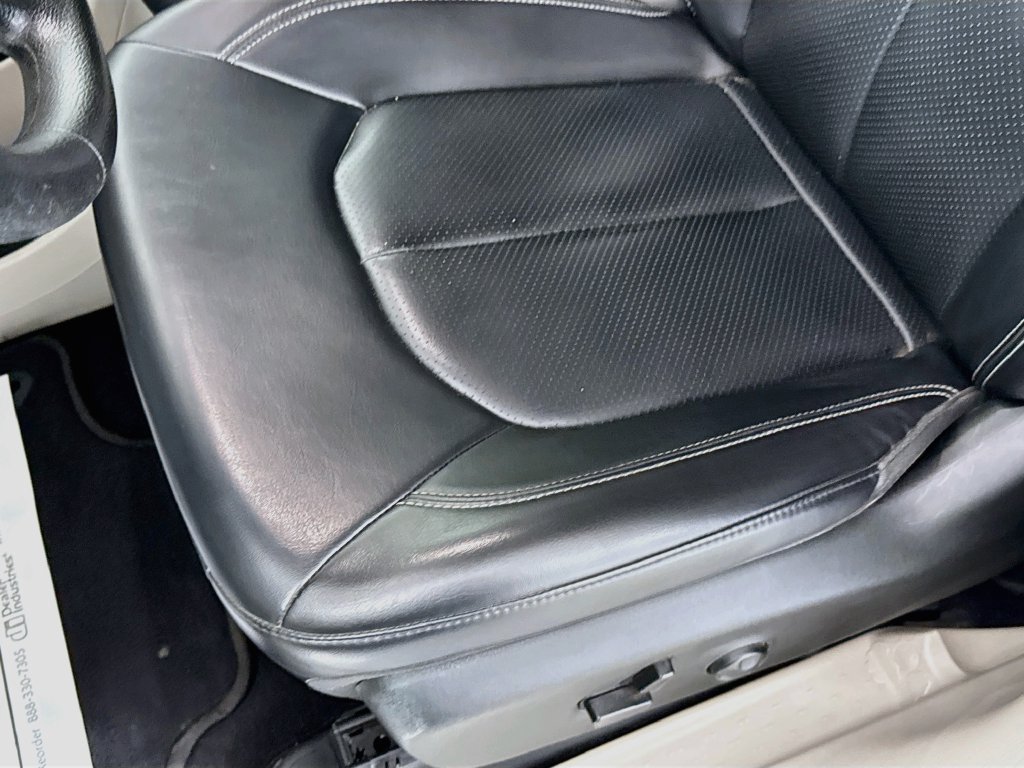 Used 2021 Chrysler Voyager Lxi FWD image 19