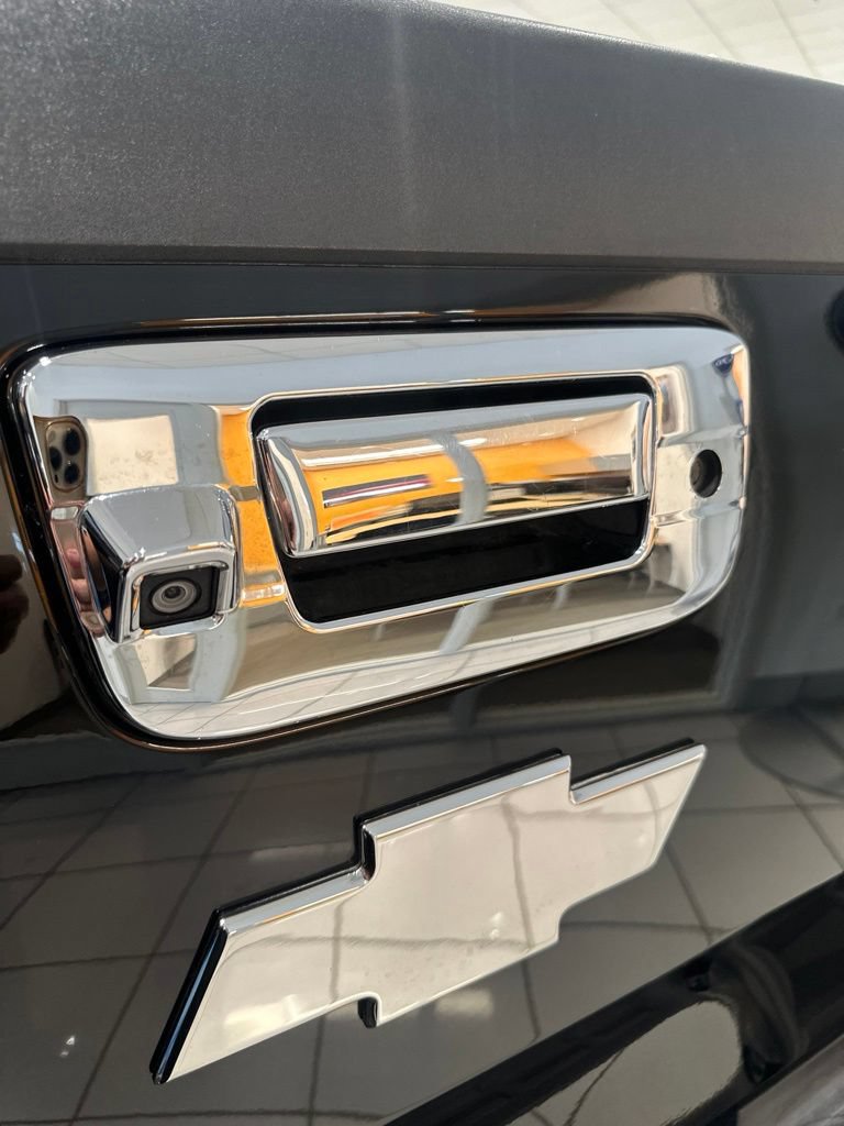 Used 2014 Chevrolet Silverado 3500 LTZ w/ LTZ Plus Package AWD/4WD image 6
