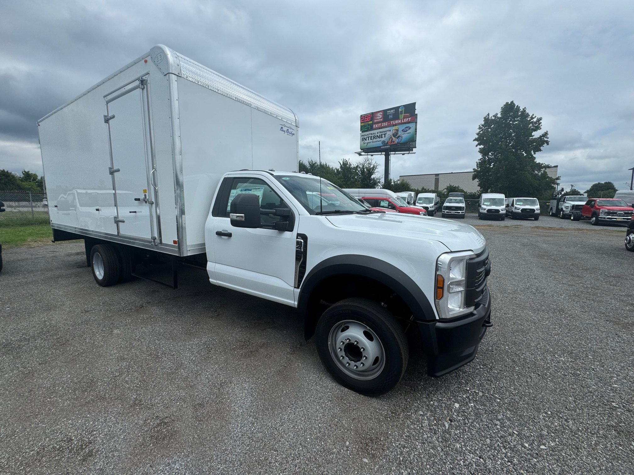 New 2025 Ford F450 XL image 2