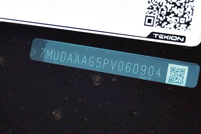 Used 2023 Toyota Corolla Cross XLE w/ Convenience Package image 33