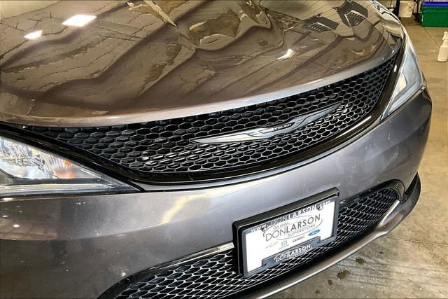 Used 2020 Chrysler Pacifica Touring w/ S Appearance Package image 10