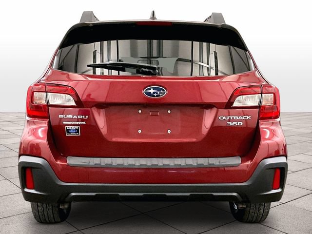 Used 2018 Subaru Outback 3.6R Limited AWD/4WD image 5