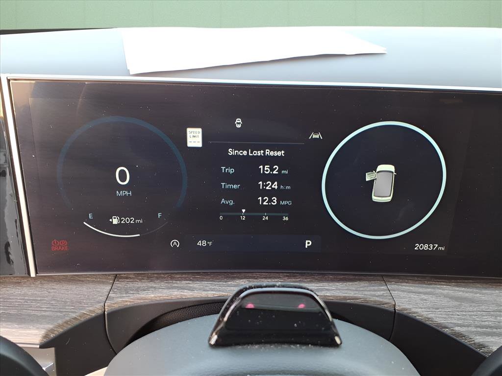 Used 2024 Hyundai Santa Fe Limited image 14