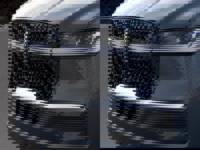 New 2025 Lincoln Navigator L Reserve w/ Jet Appearance Package image 17