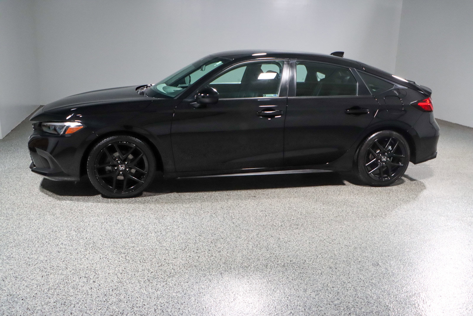 Used 2023 Honda Civic Sport image 10