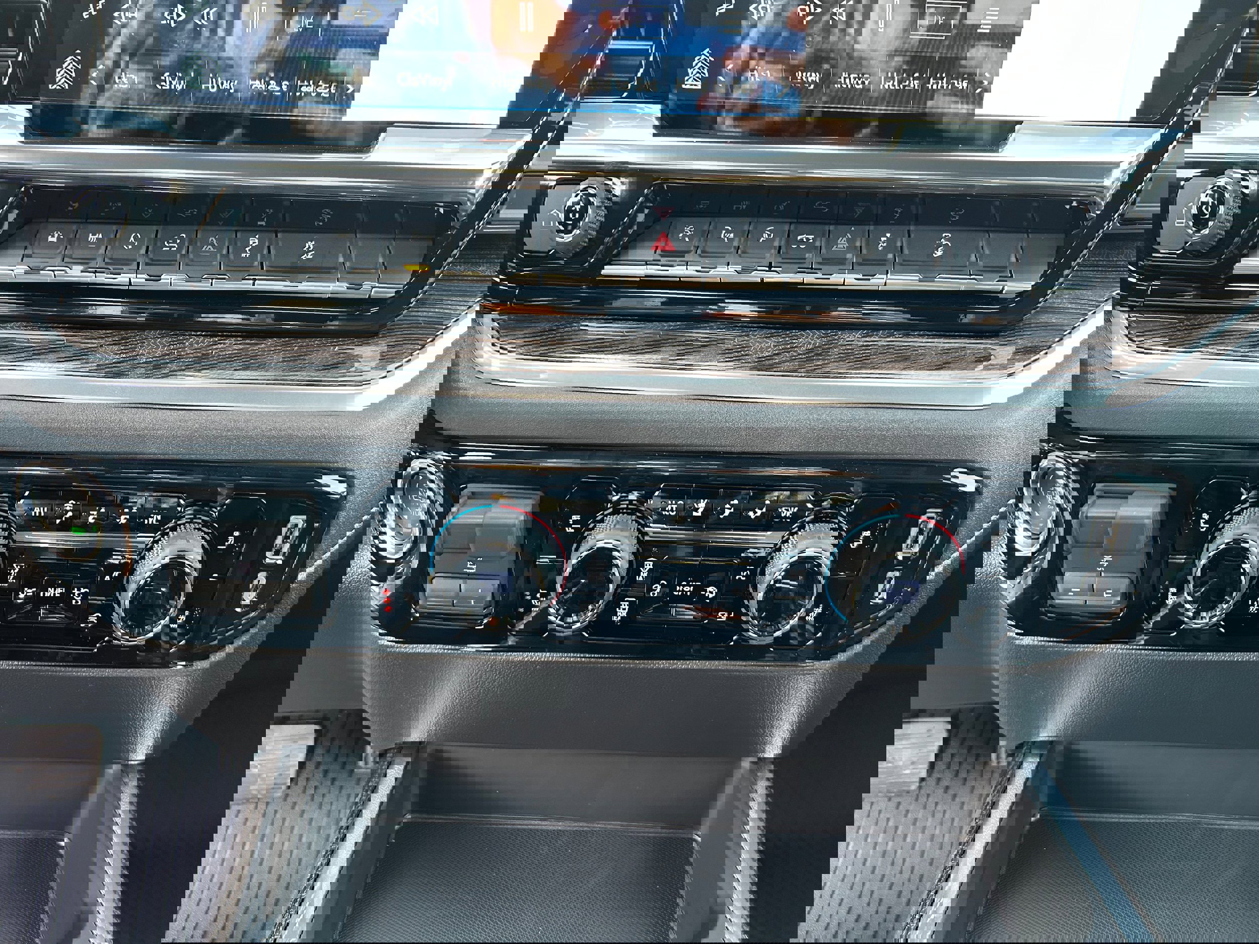 New 2026 Chevrolet Silverado 1500 LT Trail Boss w/ Safety Package image 26