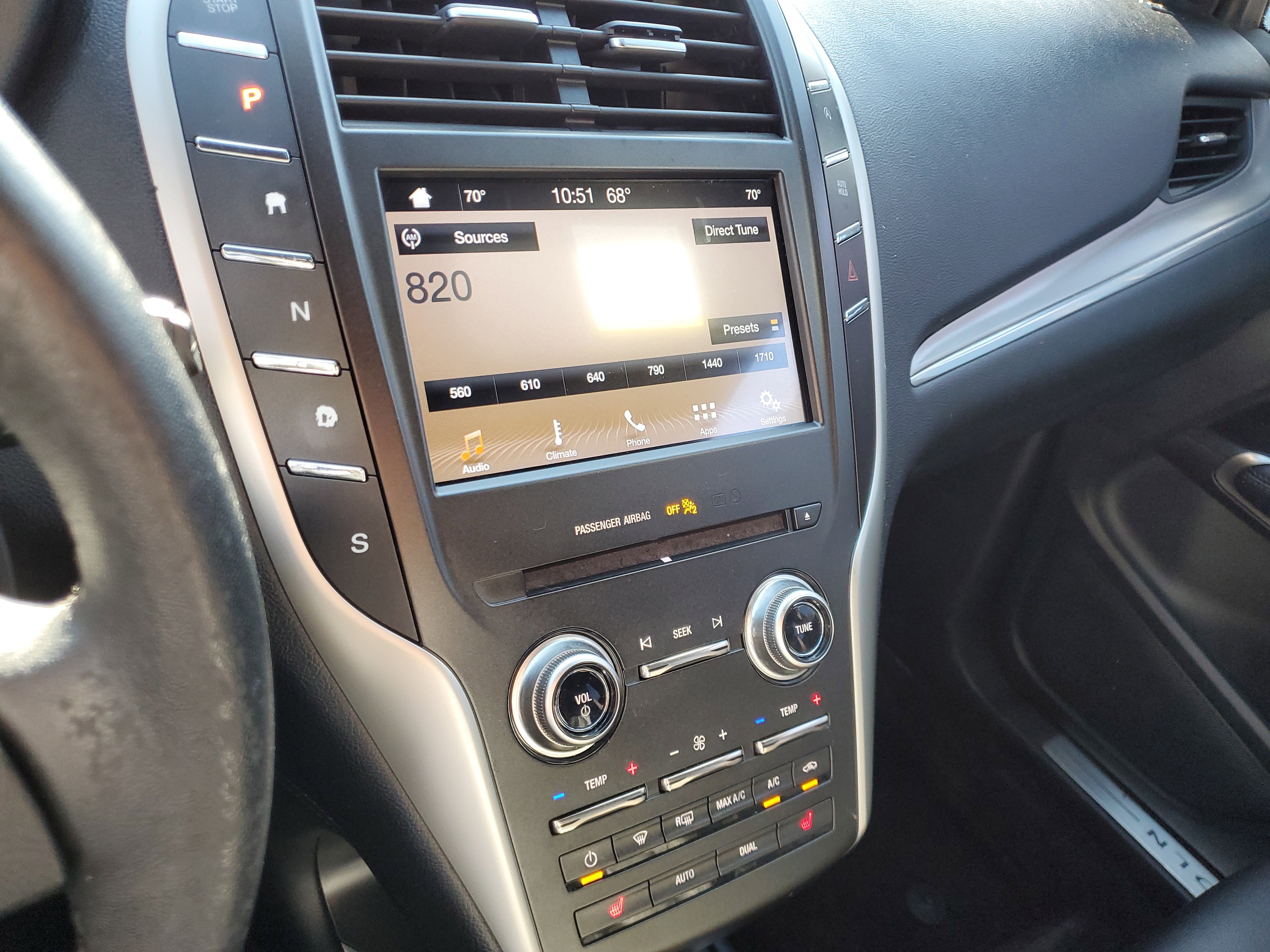 Used 2018 Lincoln MKC Premiere image 26