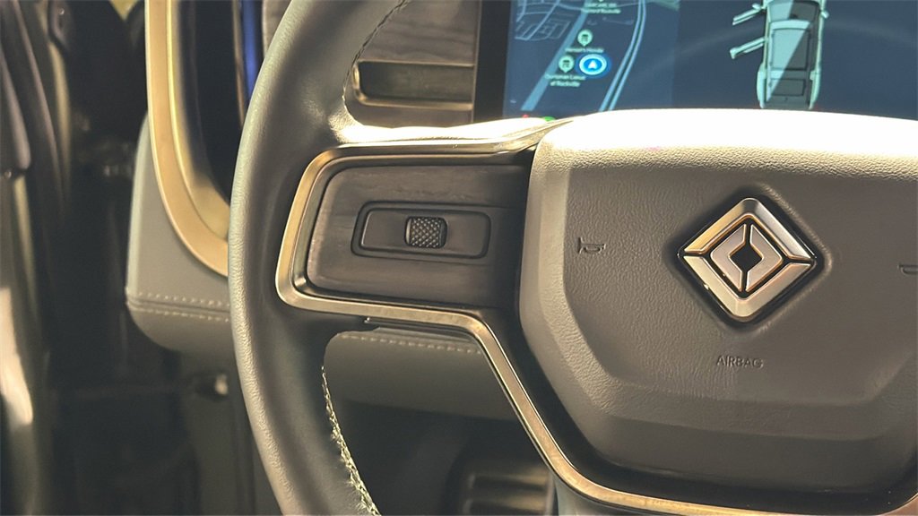 Used 2022 Rivian R1S Launch Edition image 25