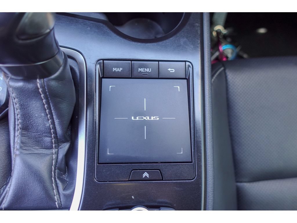 Used 2019 Lexus UX 200 w/ Premium Package FWD image 24