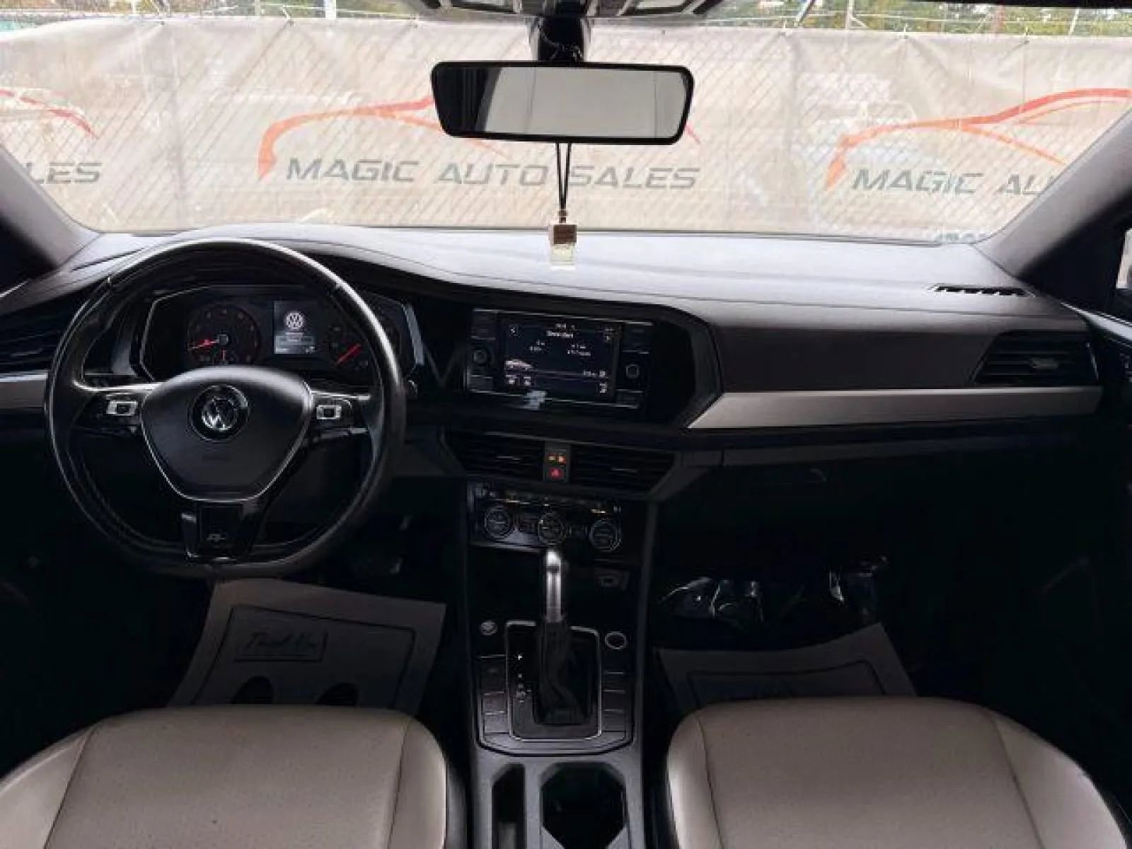 Used 2019 Volkswagen Jetta R-Line image 25