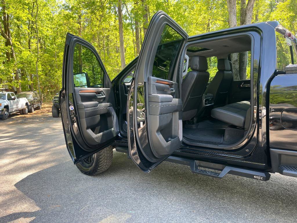 Used 2024 GMC Sierra 2500 Denali w/ Denali Reserve Package AWD/4WD image 35
