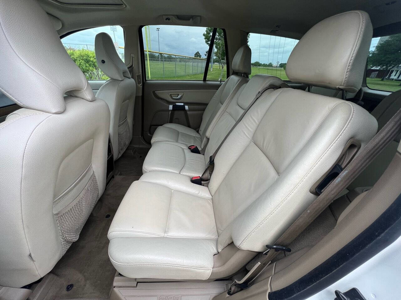 Used 2011 Volvo XC90 3.2 image 8