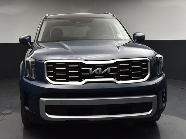 Certified 2025 Kia Telluride S image 3