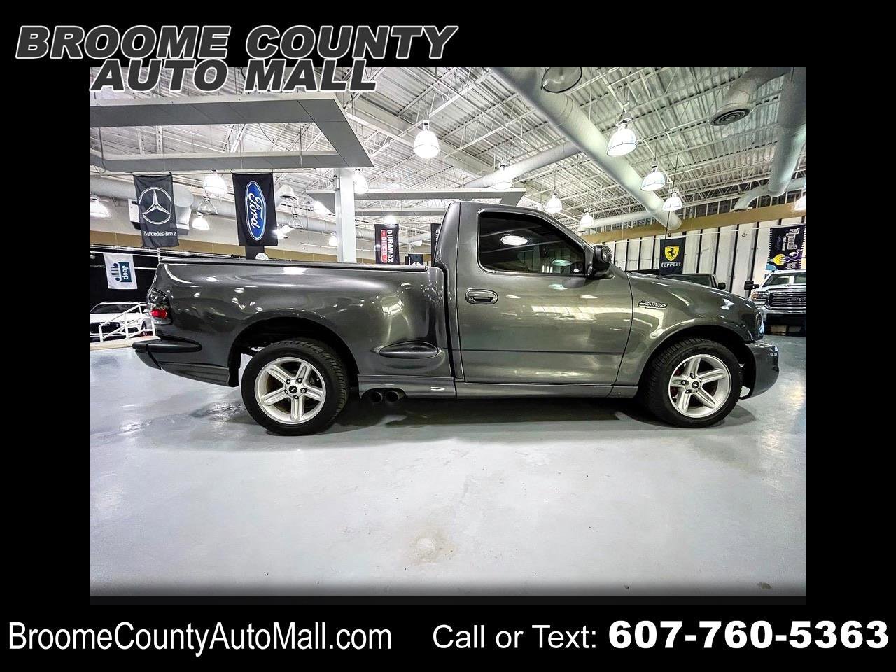 Used 2003 Ford F150 Lightning image 1