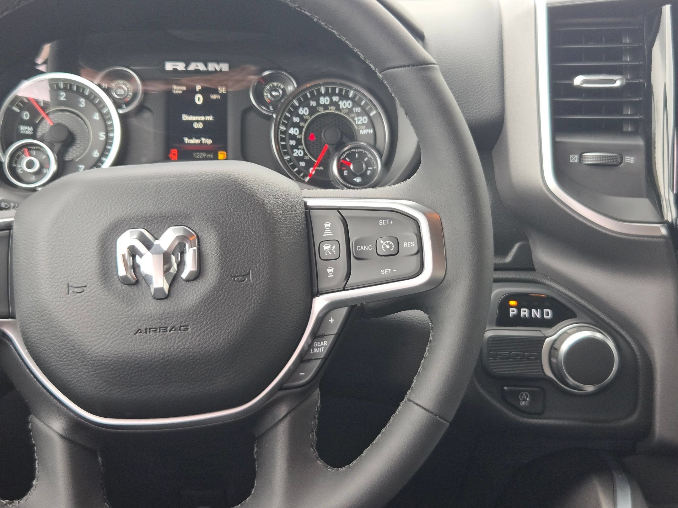 Used 2025 RAM 1500 Lone Star RWD image 20
