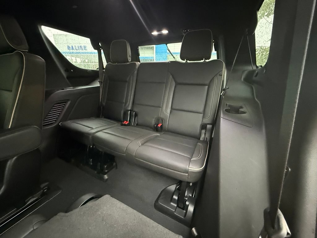 Used 2023 Chevrolet Tahoe Premier AWD/4WD image 30